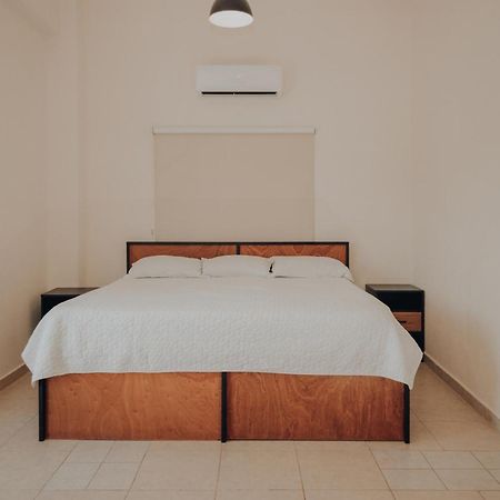 Caleta Hostel Rooftop & Pool Канкун Екстер'єр фото