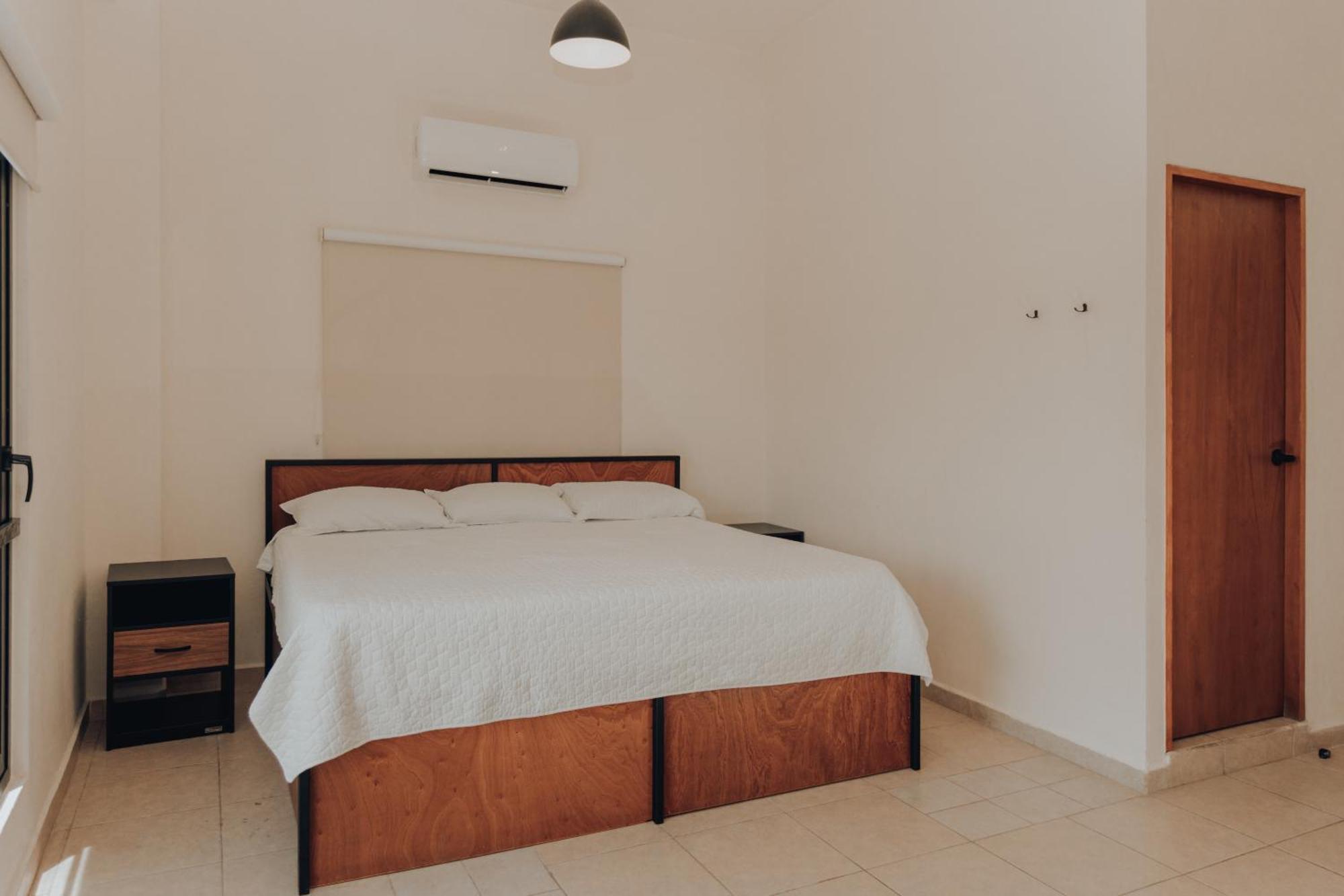 Caleta Hostel Rooftop & Pool Канкун Екстер'єр фото